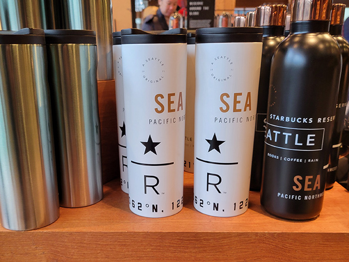 スターバックスリザーブ・ロースタリーのタンブラー