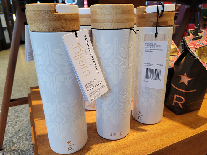 スターバックスリザーブ・ロースタリーのウォーターボトル