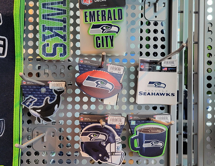 シアトル・シーホークスのステッカーやマグネットなど