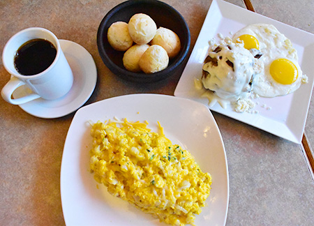 コーン入りスクランブルエッグ